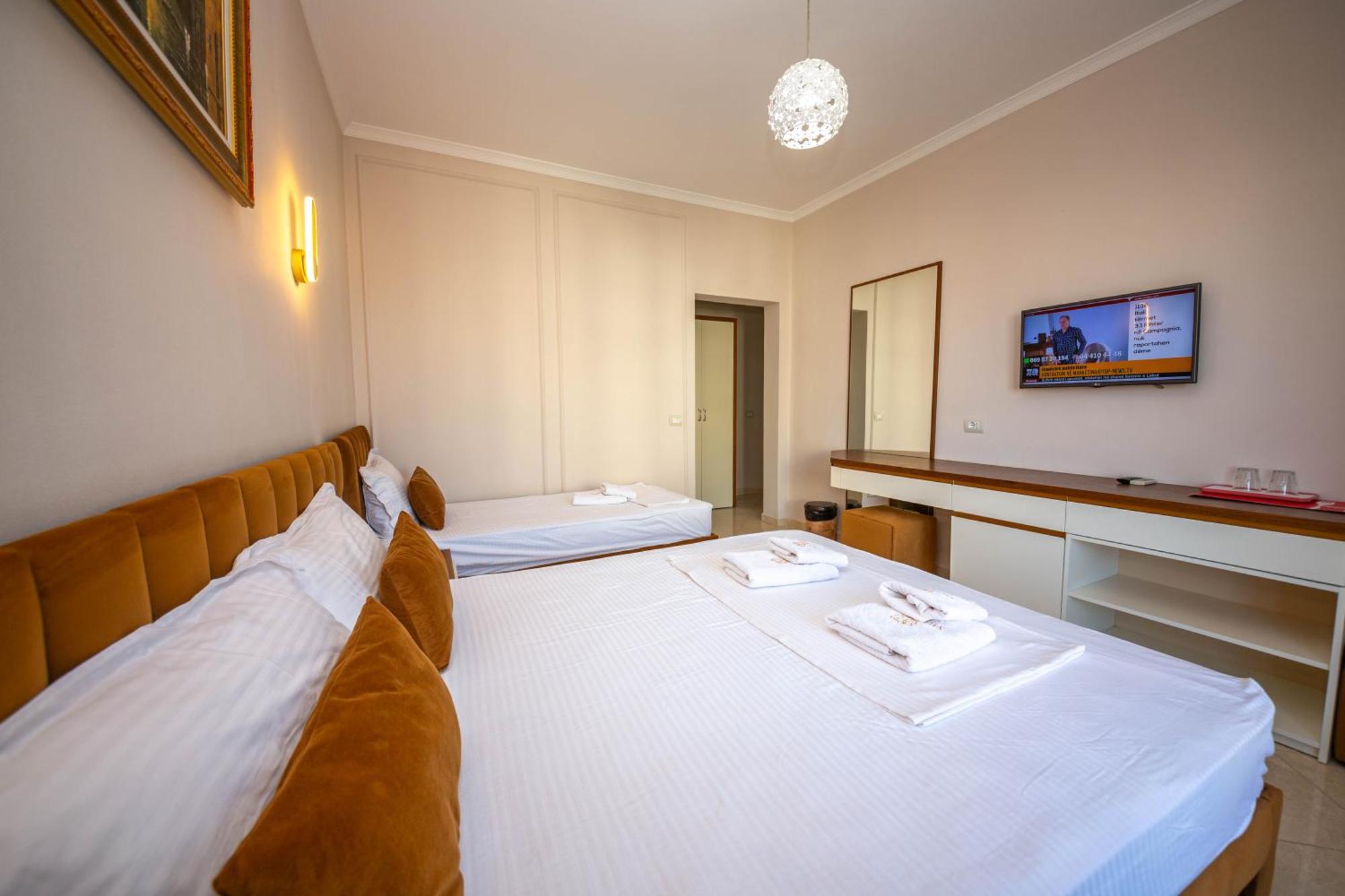Hotel Vila Misiri Durres Ngoại thất bức ảnh
