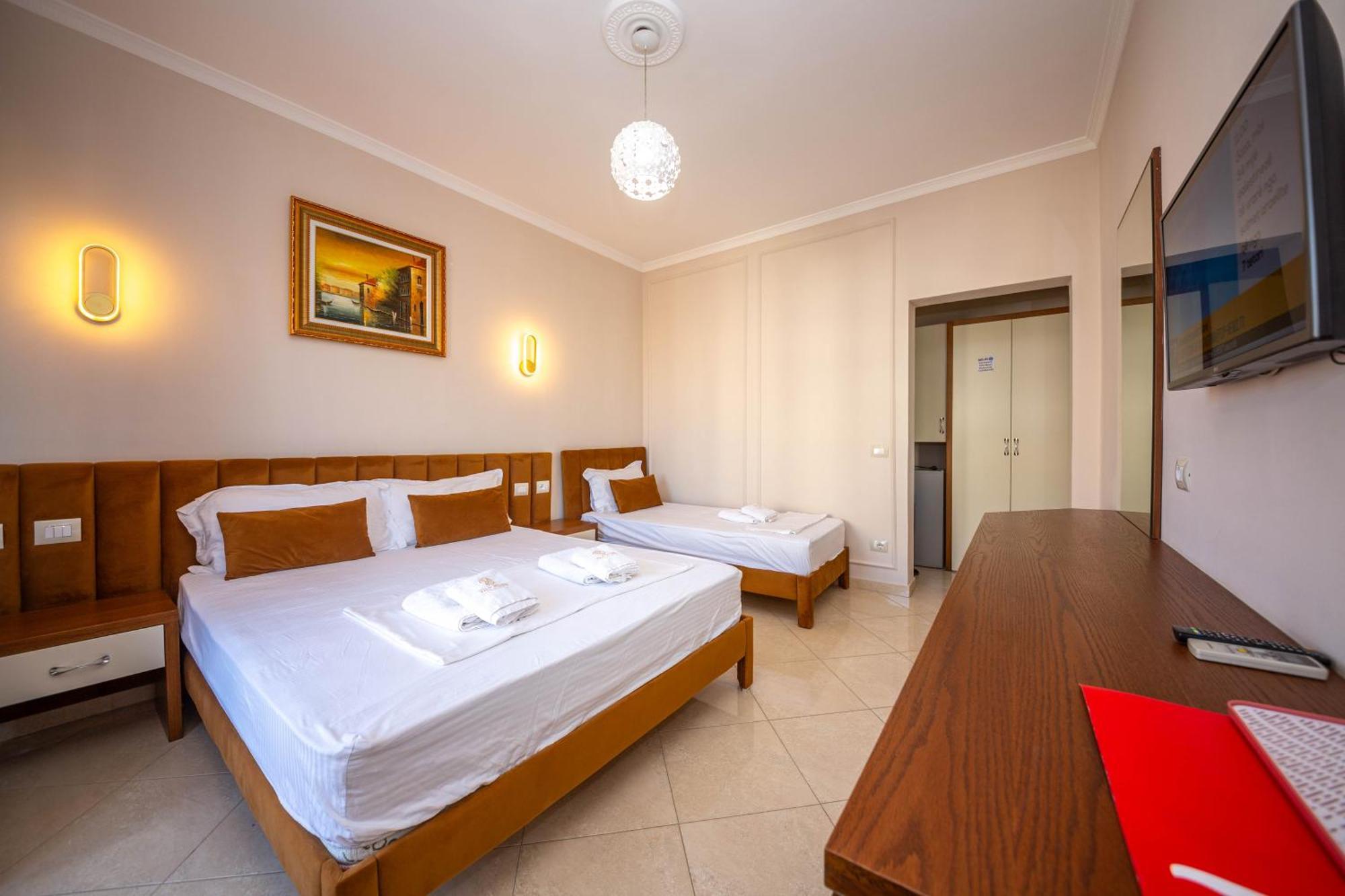 Hotel Vila Misiri Durres Ngoại thất bức ảnh