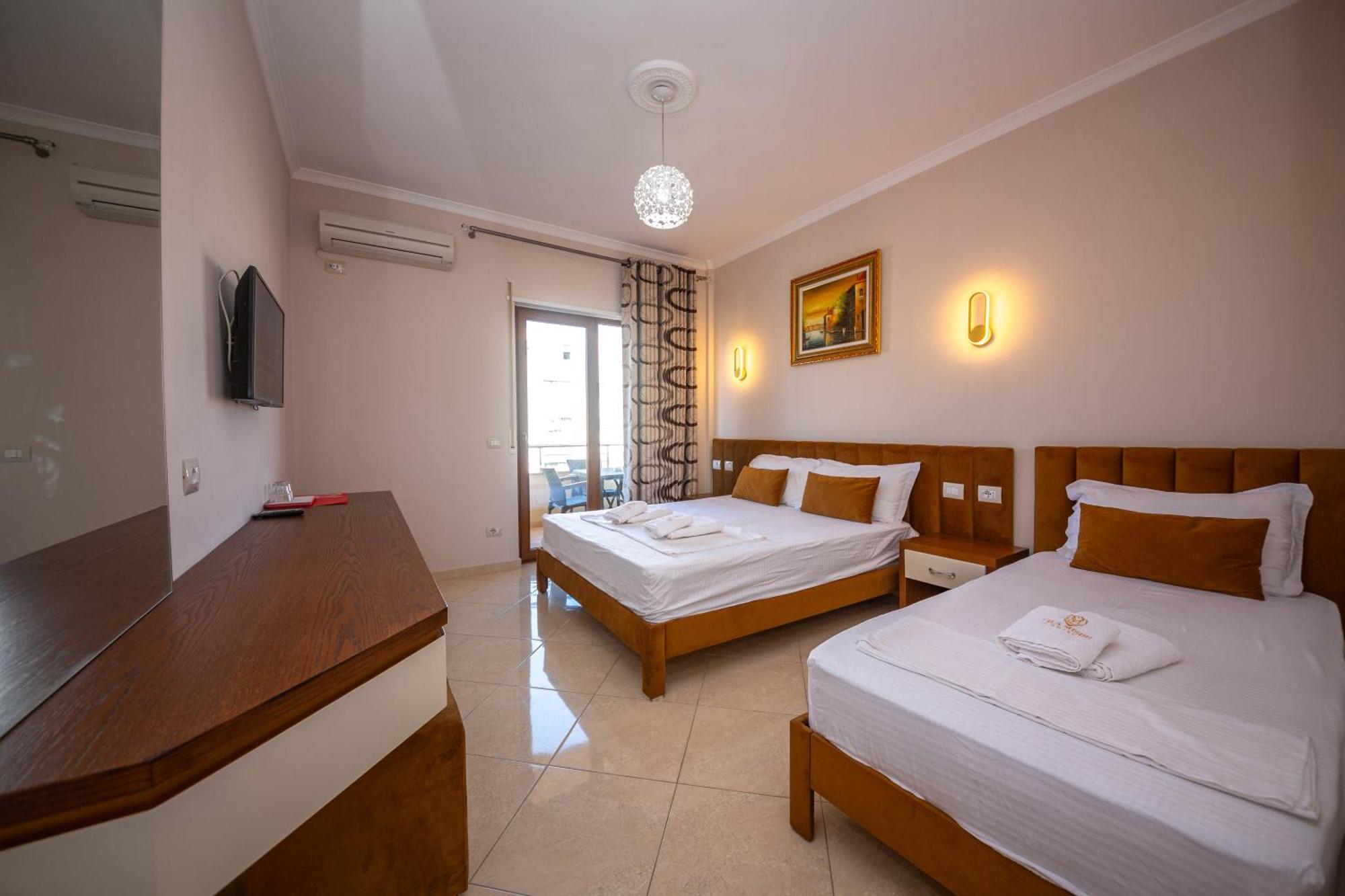 Hotel Vila Misiri Durres Ngoại thất bức ảnh