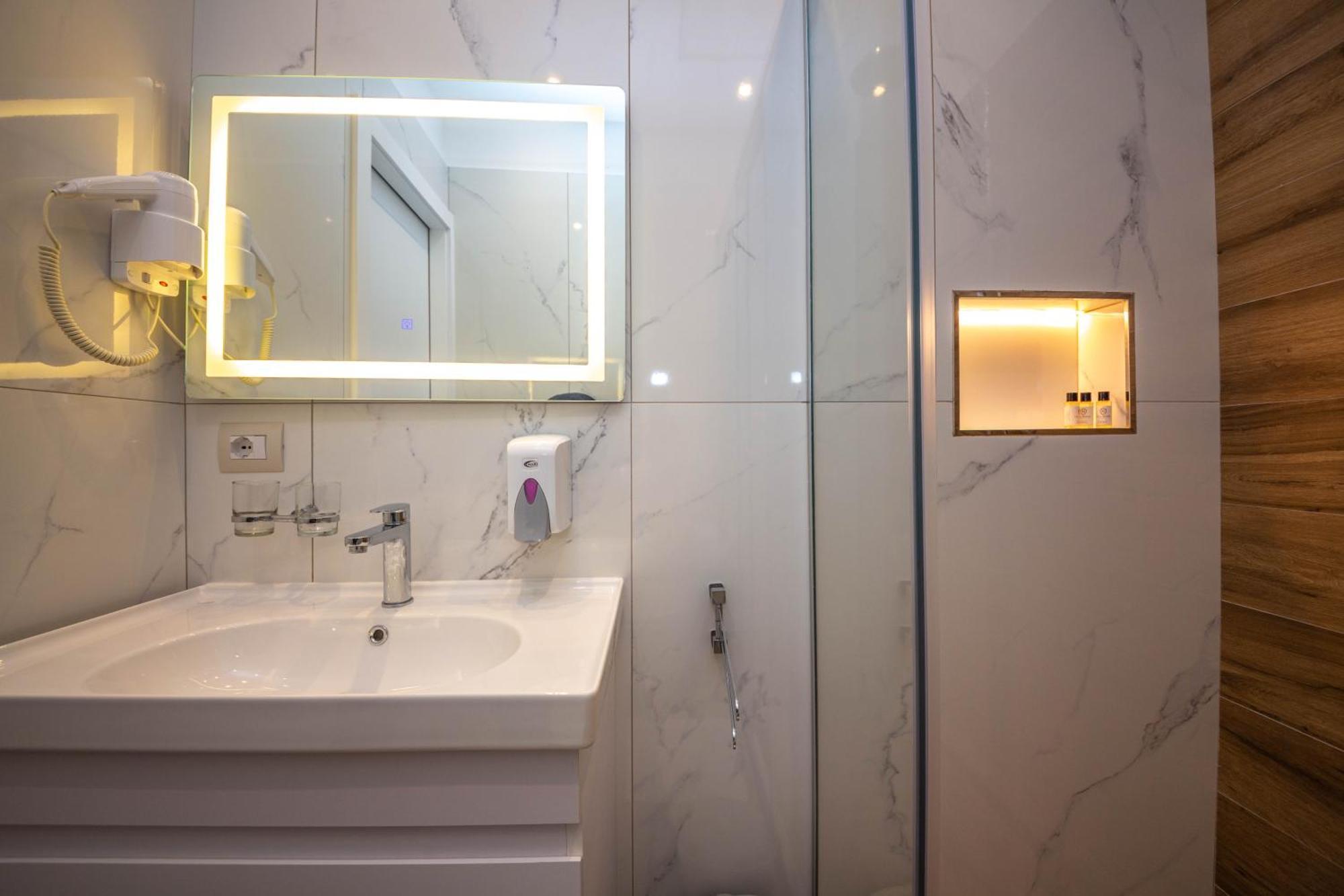 Hotel Vila Misiri Durres Phòng bức ảnh
